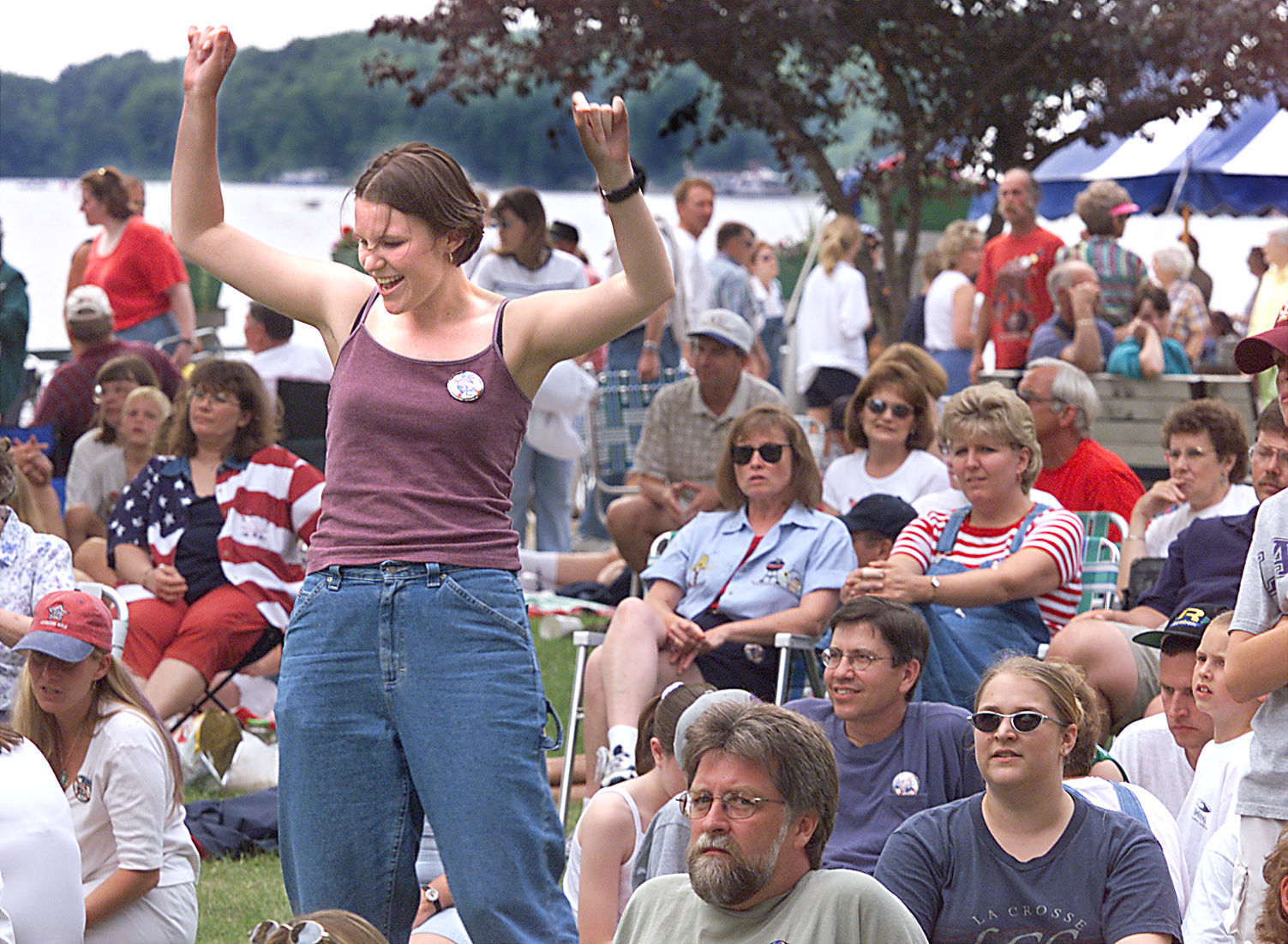 Riverfest 2000: On the south stage